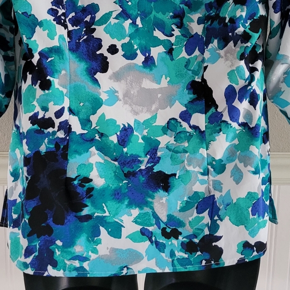 Print Button Down Laura Scott Tuxedo Blouse Green Blue Print Roll Tab Sleeve L - Picture 5 of 7